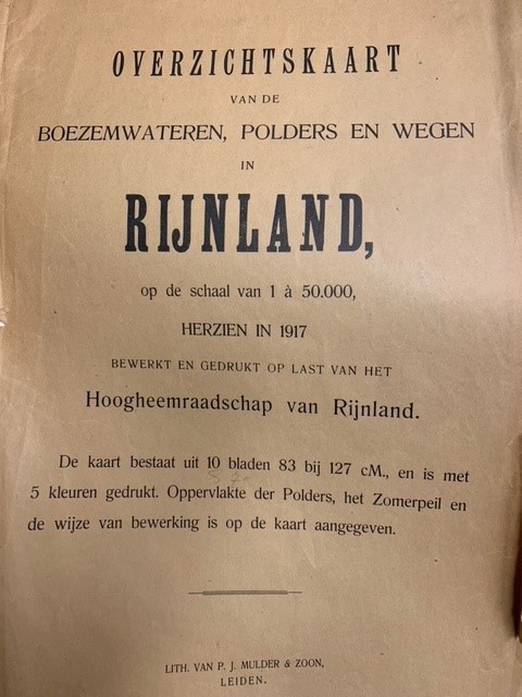  - Overzichtskaart van de boezemwateren, polders en wegen in Rijnland op de schaal van 1 a 50.000 herzien in 1917 bewerkt en gedrukt op last van het Hoogheemraadschap van Rijnland.