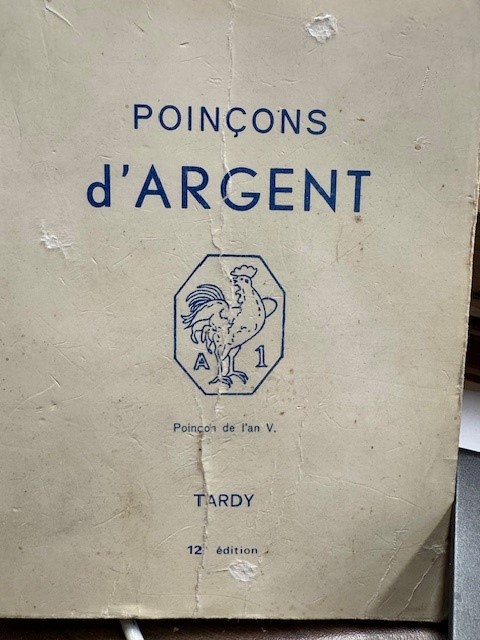 Poincons d'argent. Les poincons de garantie internationaux pour l'argent.